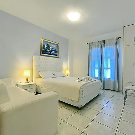 Hotel Anna Maria - Vanessa Glossa